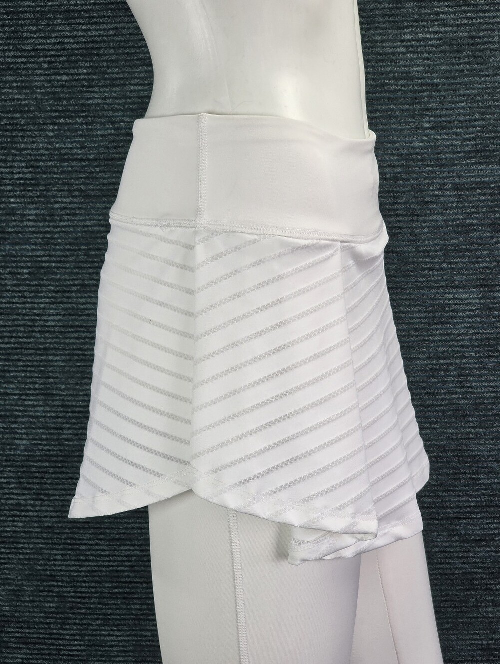 Lija Skapri White With Opaque Horizontal Stripes - Picture 7 of 16